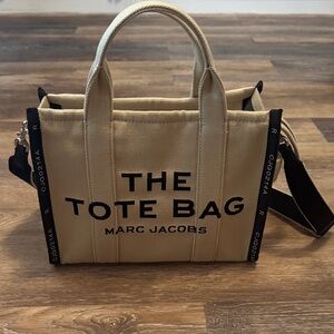 Marc Jacobs - THE CANVAS MEDIUM TOTE BAG